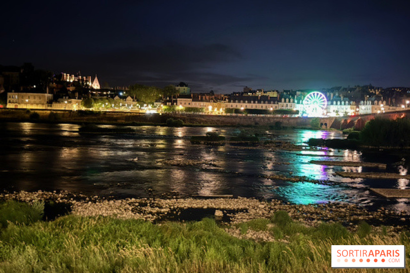 Blois illuminée de nuit