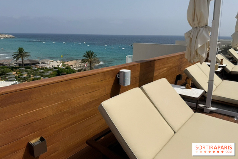 Villa Le Blanc Gran Meliá : bain de soleil du rooftop avec vue mer