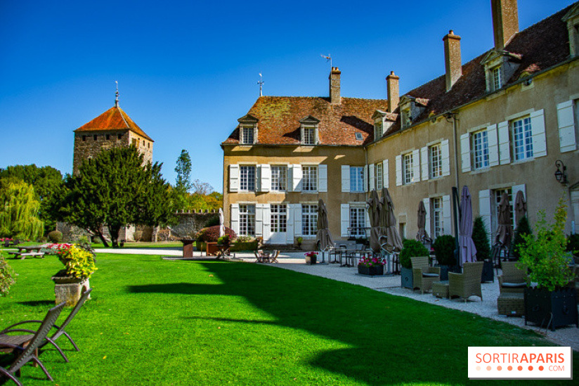 Le Château de Vault-de-Lugny, un écrin royal à deux heures de Paris