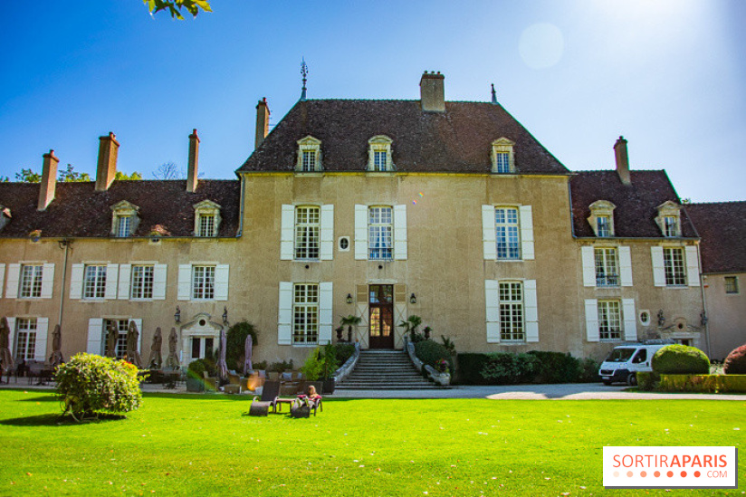Le Château de Vault-de-Lugny, un écrin royal à deux heures de Paris