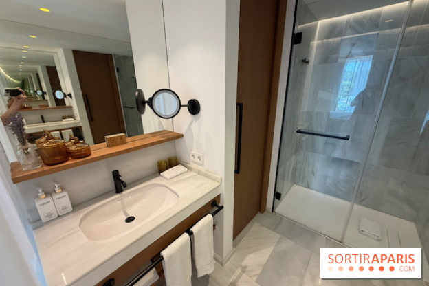 Villa Le Blanc Gran Meliá : salle de bain de la chambre
