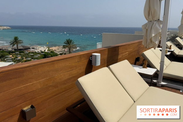 Villa Le Blanc Gran Meliá : bain de soleil du rooftop avec vue mer