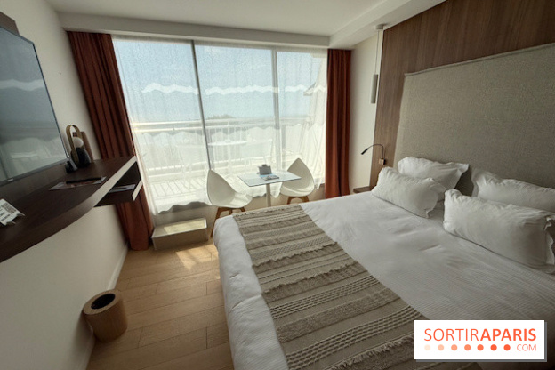Une chambre double face à la Méditerranée
