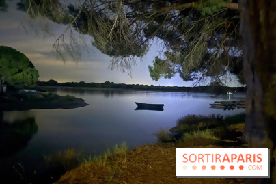 L’étang du Ponant de nuit à La Grande-Motte