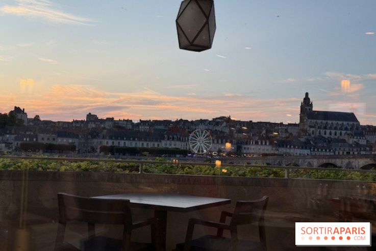 Blois au coucher du soleil depuis Amour Blanc