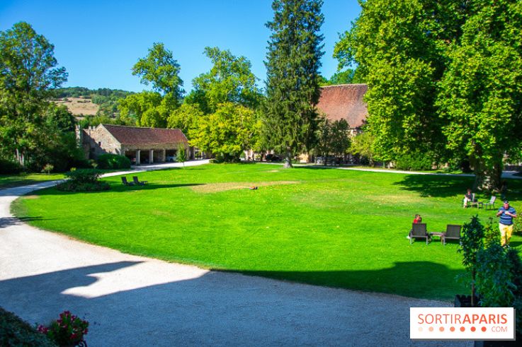 Le Château de Vault-de-Lugny, un écrin royal à deux heures de Paris