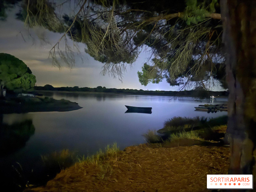 L’étang du Ponant de nuit à La Grande-Motte