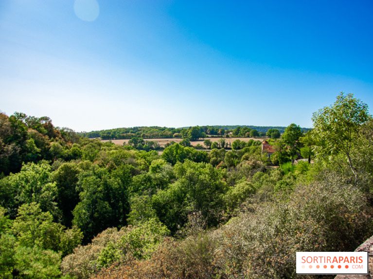 Le Château de Vault-de-Lugny - excursions dans la région