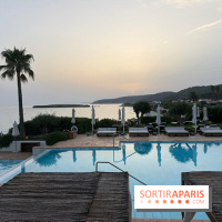 Villa Le Blanc Gran Meliá : piscine principale en fin de journée