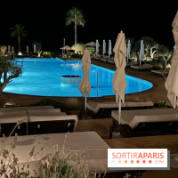 Villa Le Blanc Gran Meliá : piscine principale en soirée