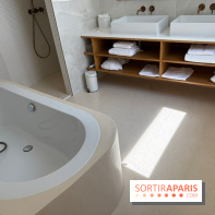 La salle de bains de la suite vue mer
