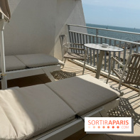 La terrasse de la suite avec transats
