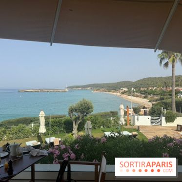 Villa Le Blanc Gran Meliá : petit-déjeuner avec vue sur la baie
