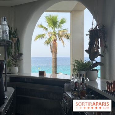 Villa Le Blanc Gran Meliá : bar avec vue sur la Méditerranée