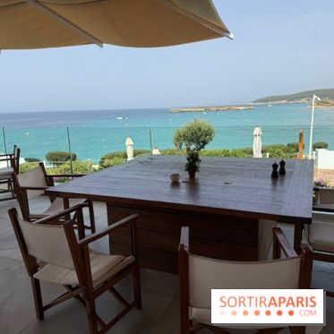 Villa Le Blanc Gran Meliá : terrasse du Nivi avec vue sur la baie