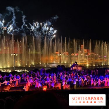 Fontaines et feux d'artifice de La Cinéscénie