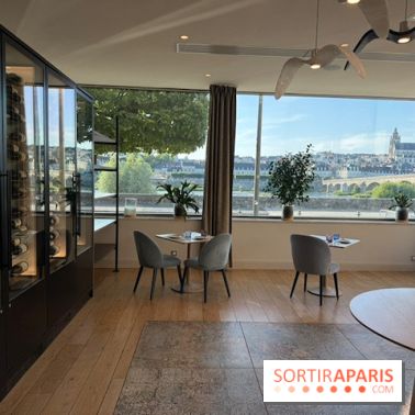Salle du restaurant Amour Blanc