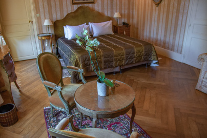 Le Château de Vault-de-Lugny, un écrin royal à deux heures de Paris