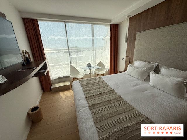 Une chambre double face à la Méditerranée